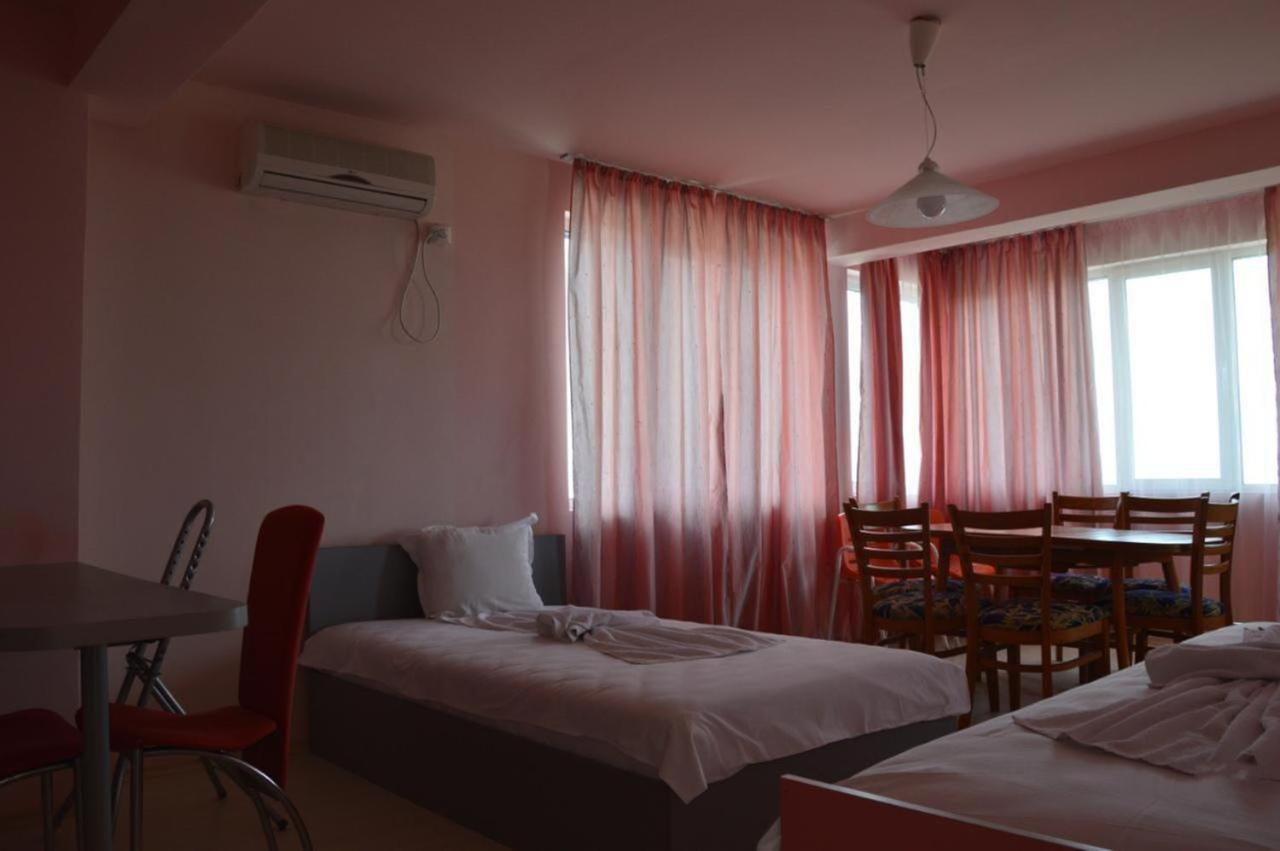 Complex Exotica Hotel Lozenets Eksteriør billede