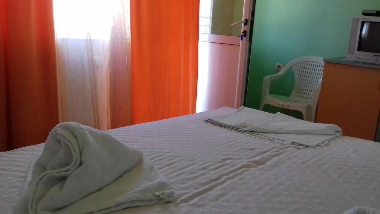 Complex Exotica Hotel Lozenets Eksteriør billede