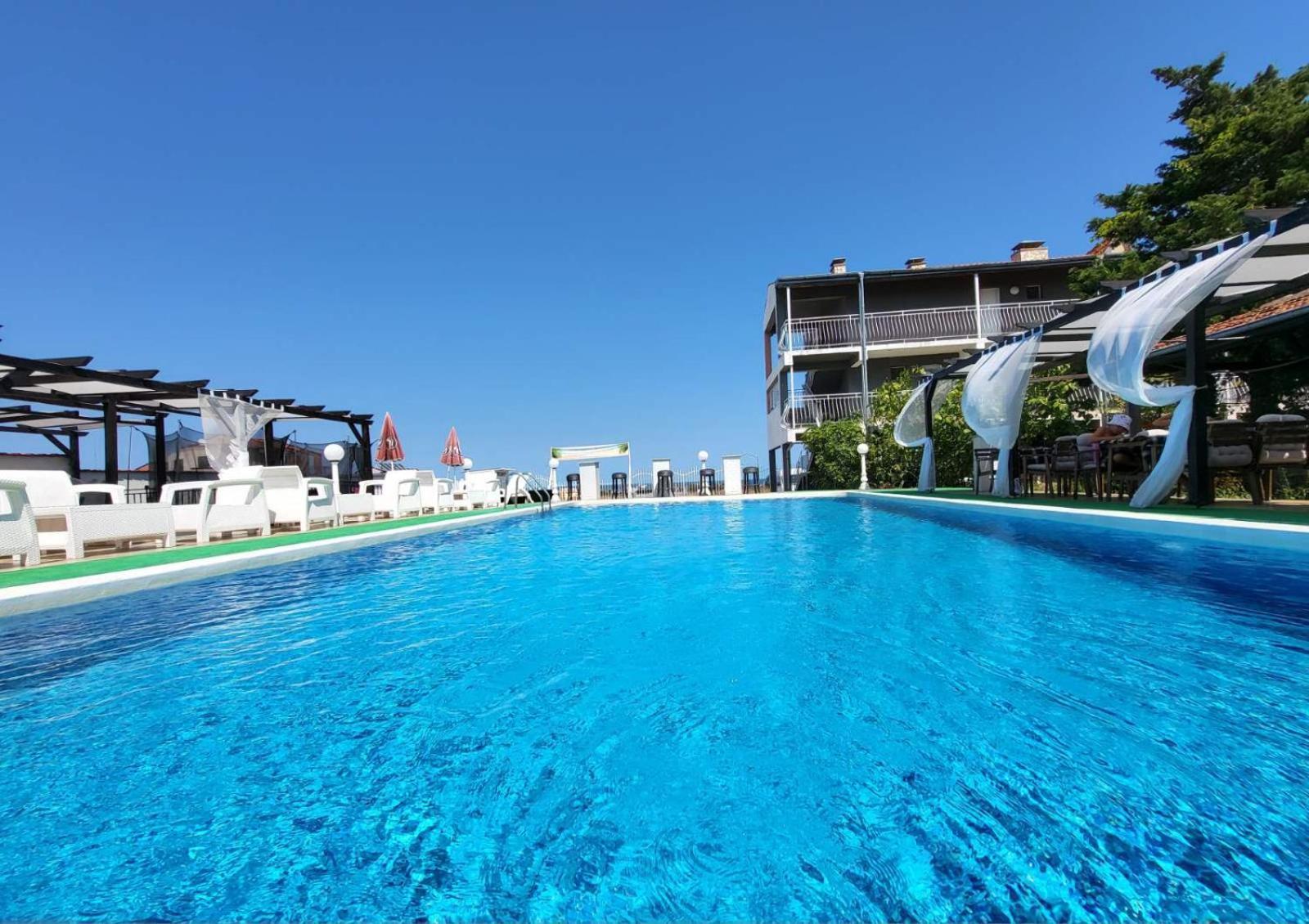 Complex Exotica Hotel Lozenets Eksteriør billede