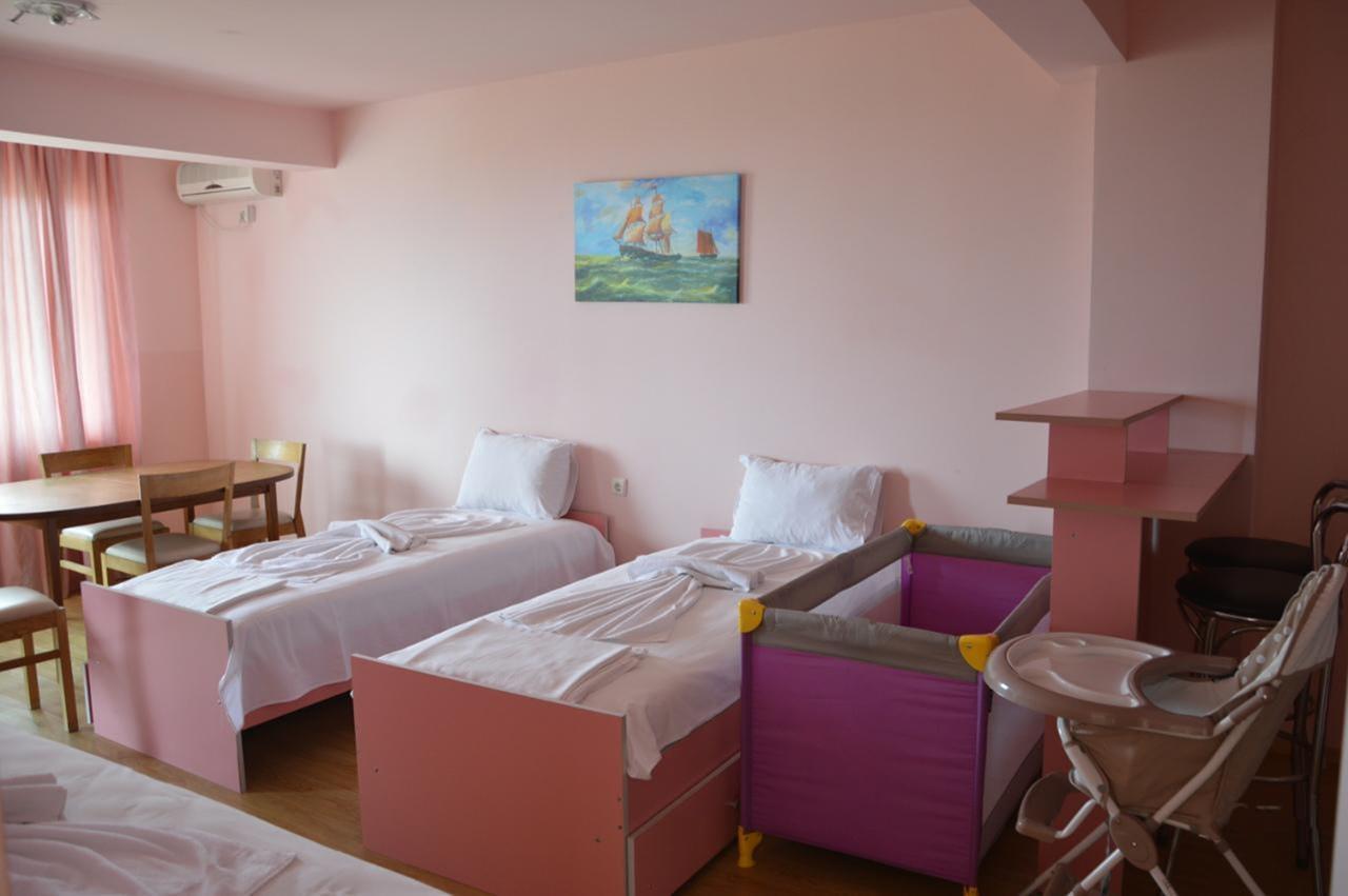 Complex Exotica Hotel Lozenets Eksteriør billede