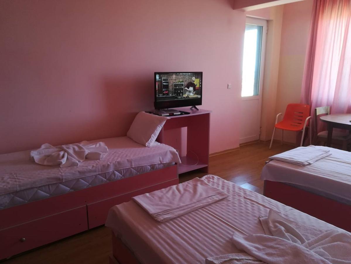 Complex Exotica Hotel Lozenets Eksteriør billede